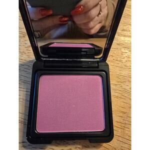 Japonesque Velvet Touch blush in Shade 04  NWT